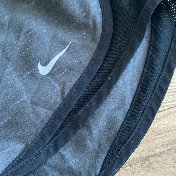 Nike sport shorts size XS - Picture 3 of 4